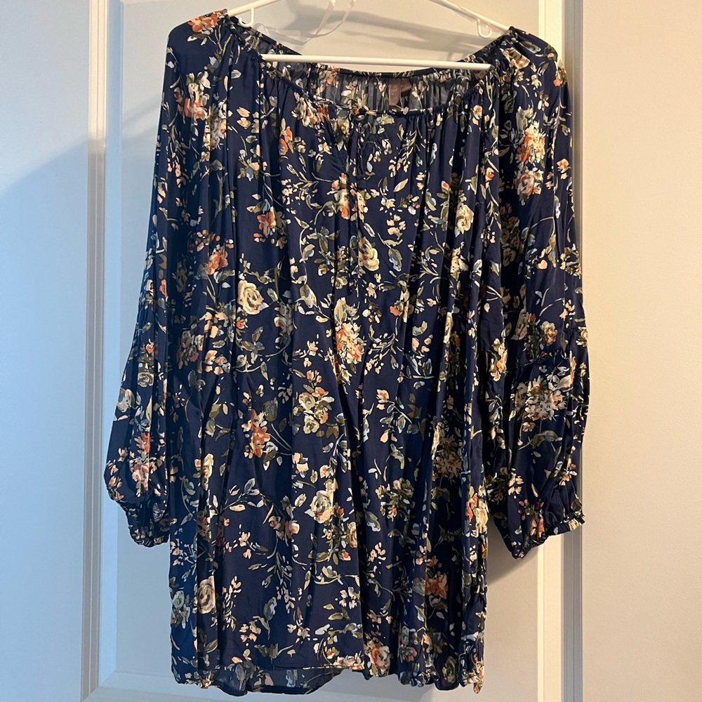 Cute blouse from Stitch fix!